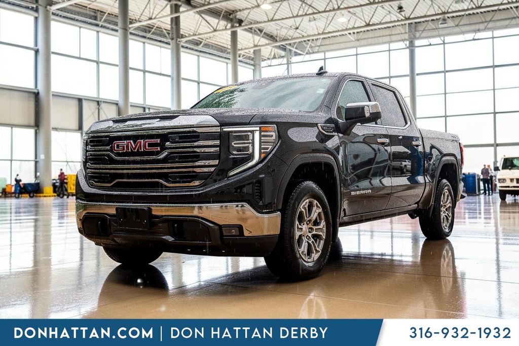 2025 GMC Sierra 1500 SLT Crew Cab 4WD