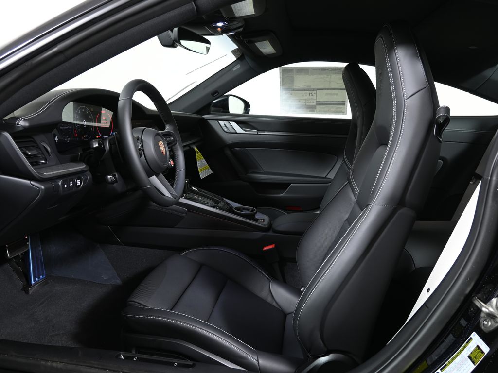 Thumbnail: 2026 Porsche 911 - 5