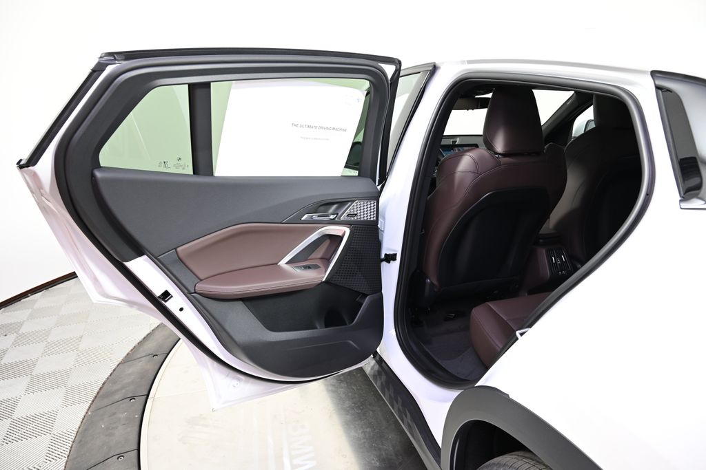 2025 BMW X2 xDrive28i 23