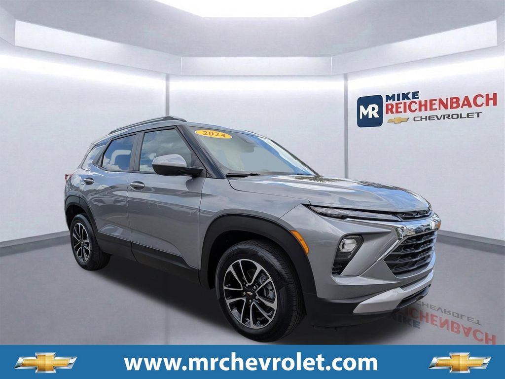 Sterling Gray Metallic 2024 Chevrolet Trailblazer LT FWD SUV / Crossover Front-Wheel Drive Continuously Variable Transmission