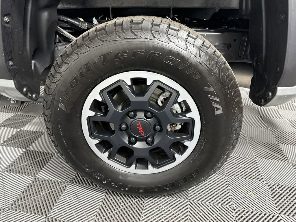 2024 Toyota Tacoma TRD Off-Road 18