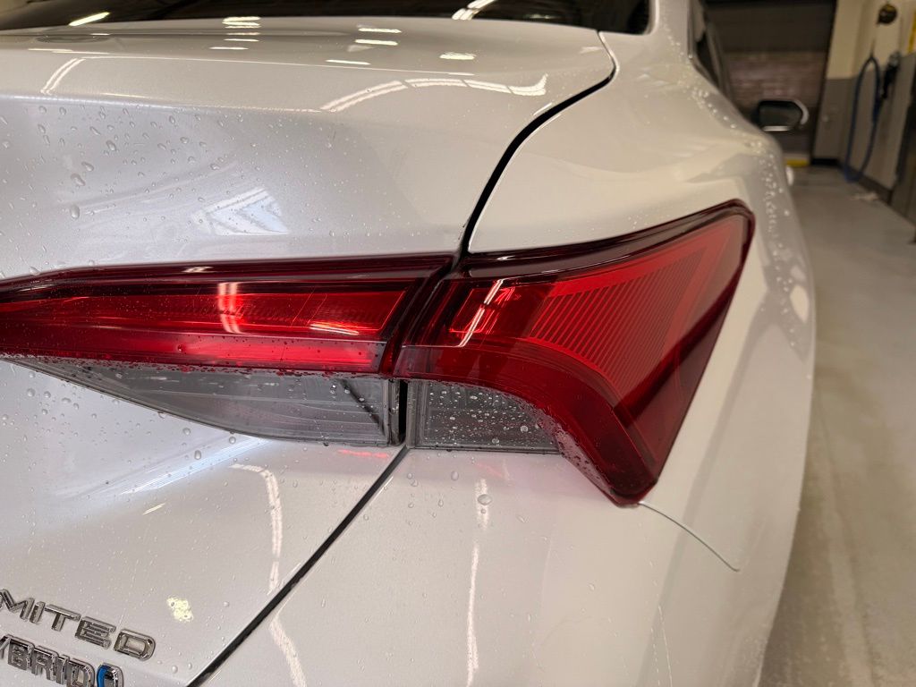 Thumbnail: 2019 Toyota Avalon - 5
