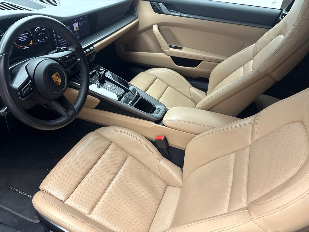 Thumbnail: 2020 Porsche 911 - 5