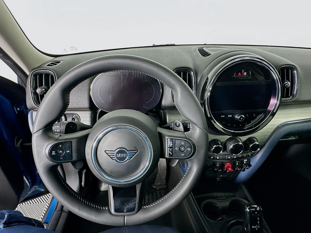 2023 MINI Cooper Countryman Signature 11