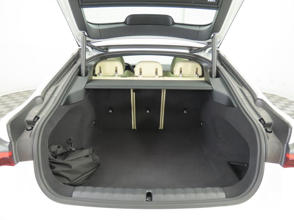2025 BMW i4 xDrive40 29