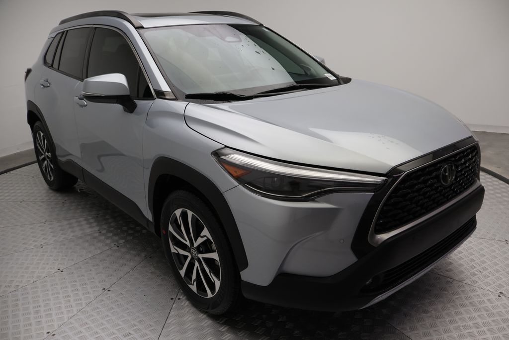 Thumbnail: 2023 Toyota Corolla Cross - 6