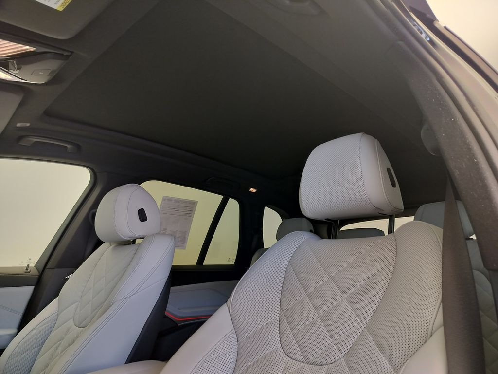 Thumbnail: 2024 BMW X5 - 10