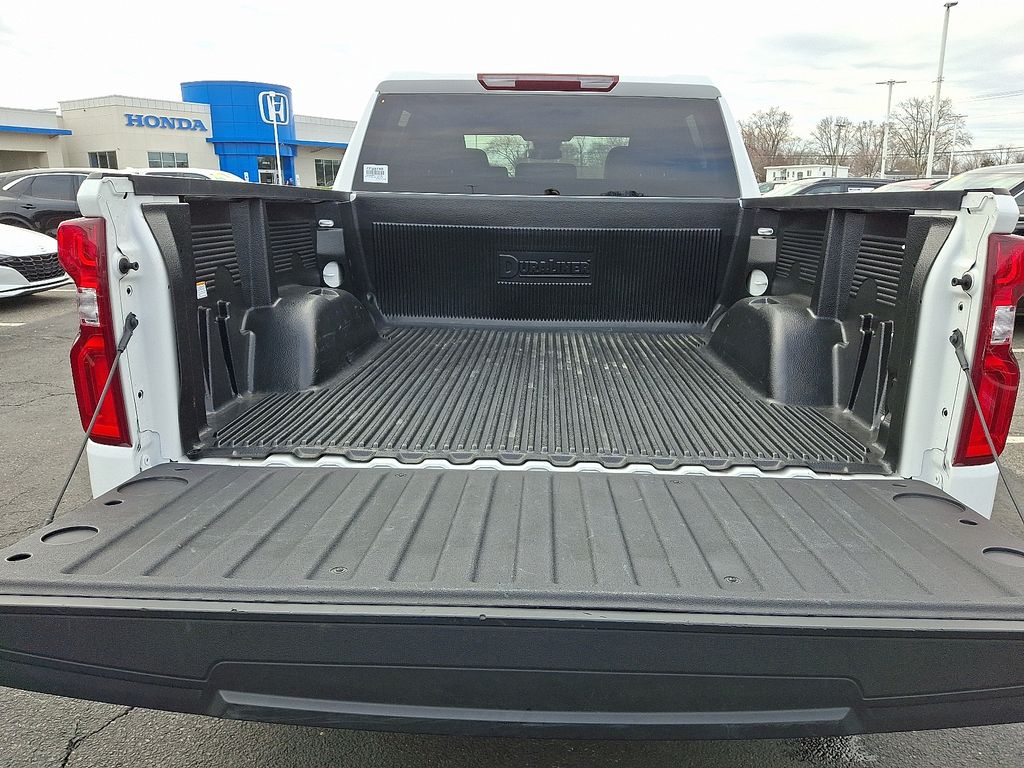 Thumbnail: 2026 Chevrolet Silverado 1500 - 29