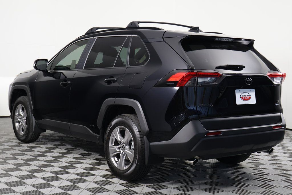 Thumbnail: 2025 Toyota RAV4 - 6