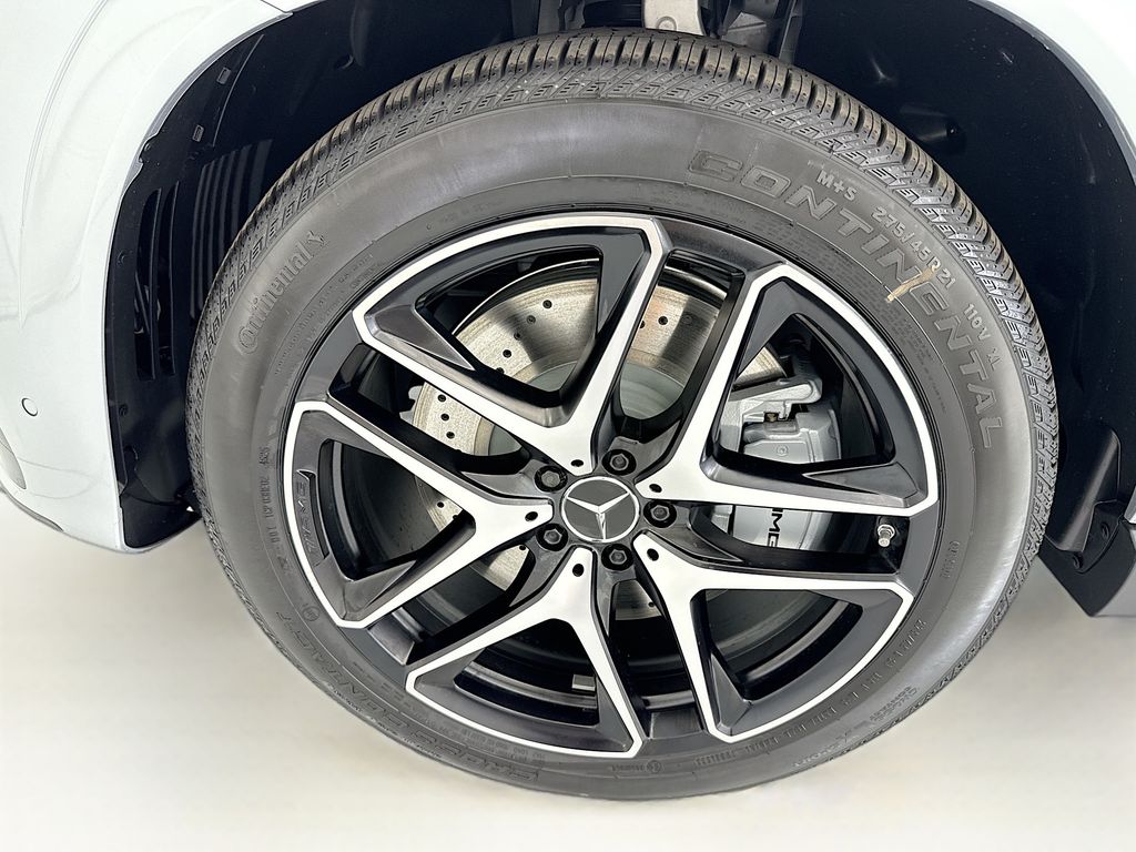 Thumbnail: 2026 Mercedes-Benz GLE - 30