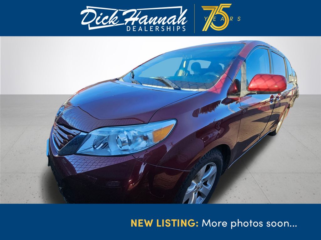 Dick Hannah Dick Says Yes - 2015 Toyota Sienna LE For Sale in Vancouver, WA