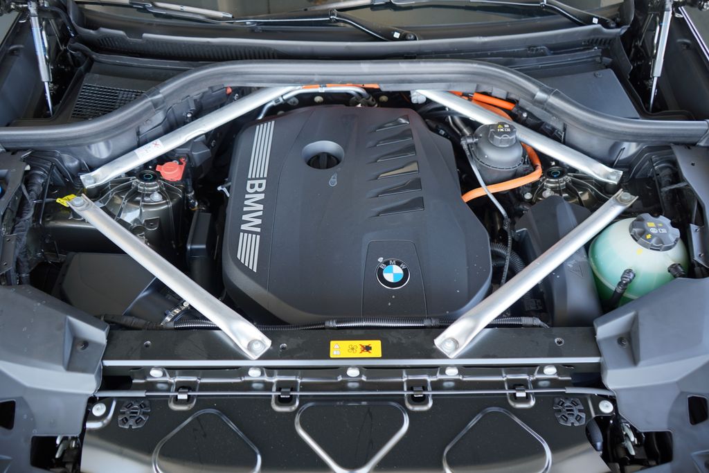 Thumbnail: 2026 BMW X5 - 23