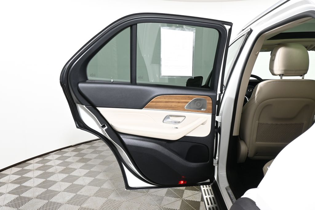 Thumbnail: 2023 Mercedes-Benz GLE - 32