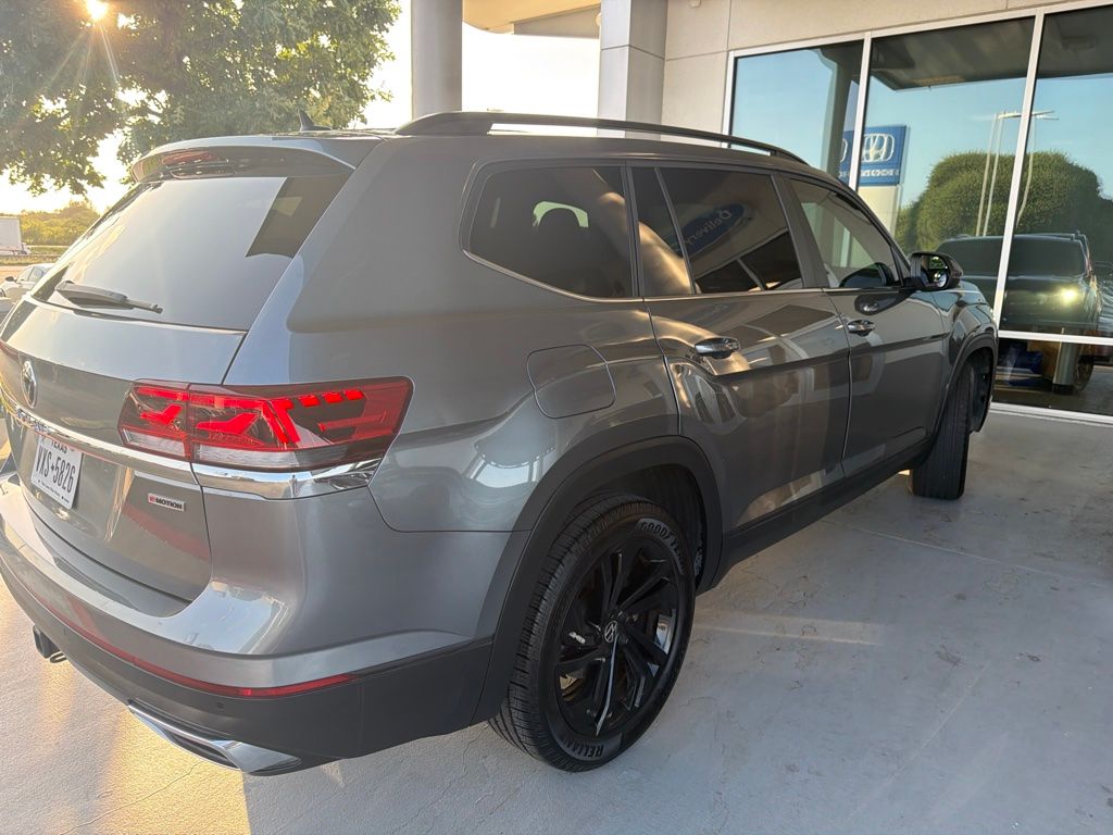 car-gallery-4