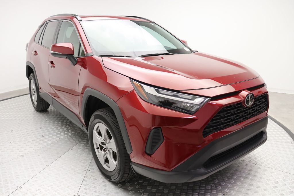 2022 Toyota RAV4 XLE 6