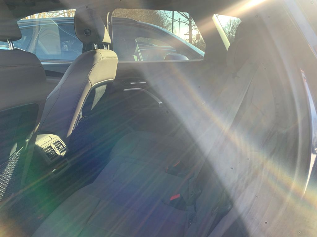 Thumbnail: 2025 Audi Q5 - 8