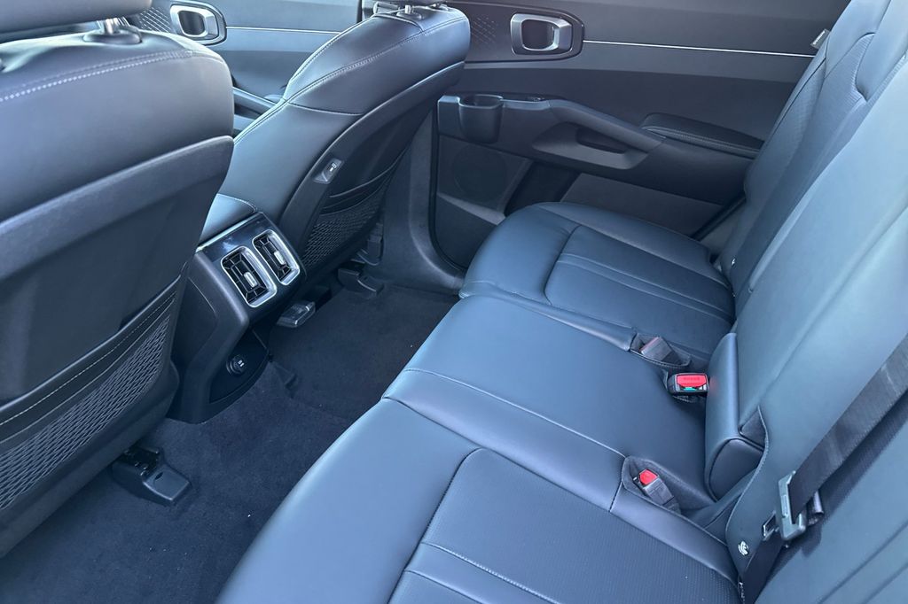 new 2026 Kia Sorento car, priced at $39,265