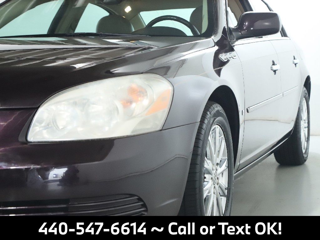 2009 Buick Lucerne CXL - Image 2