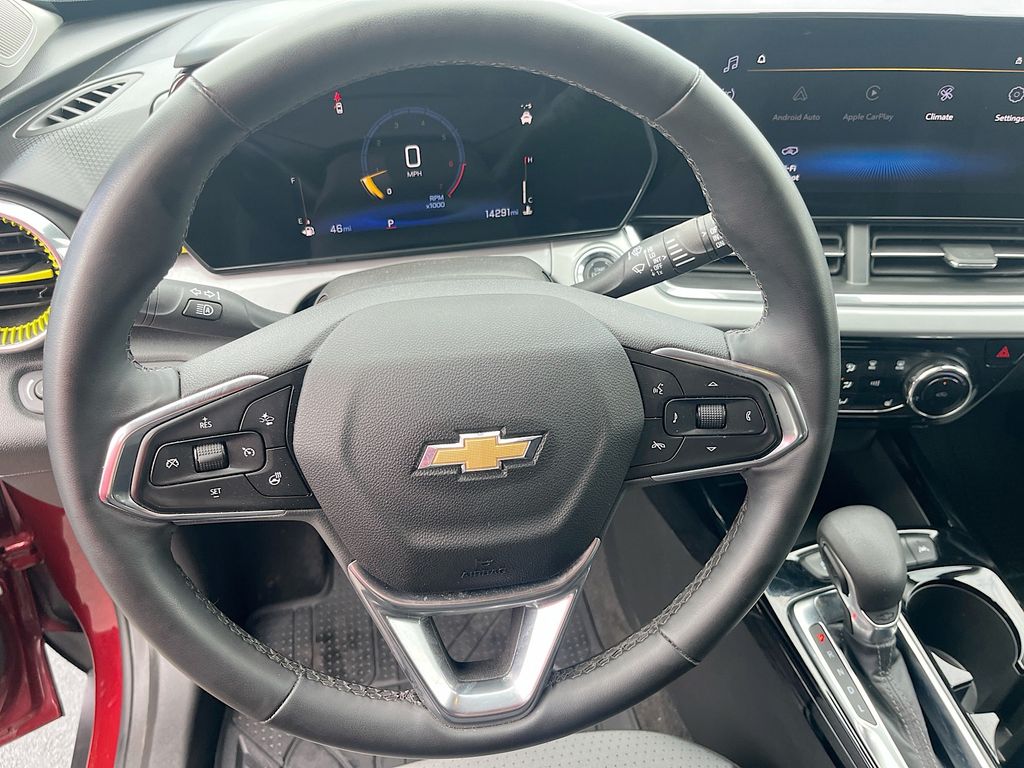 Used 2025 Red Chevrolet LT image 32