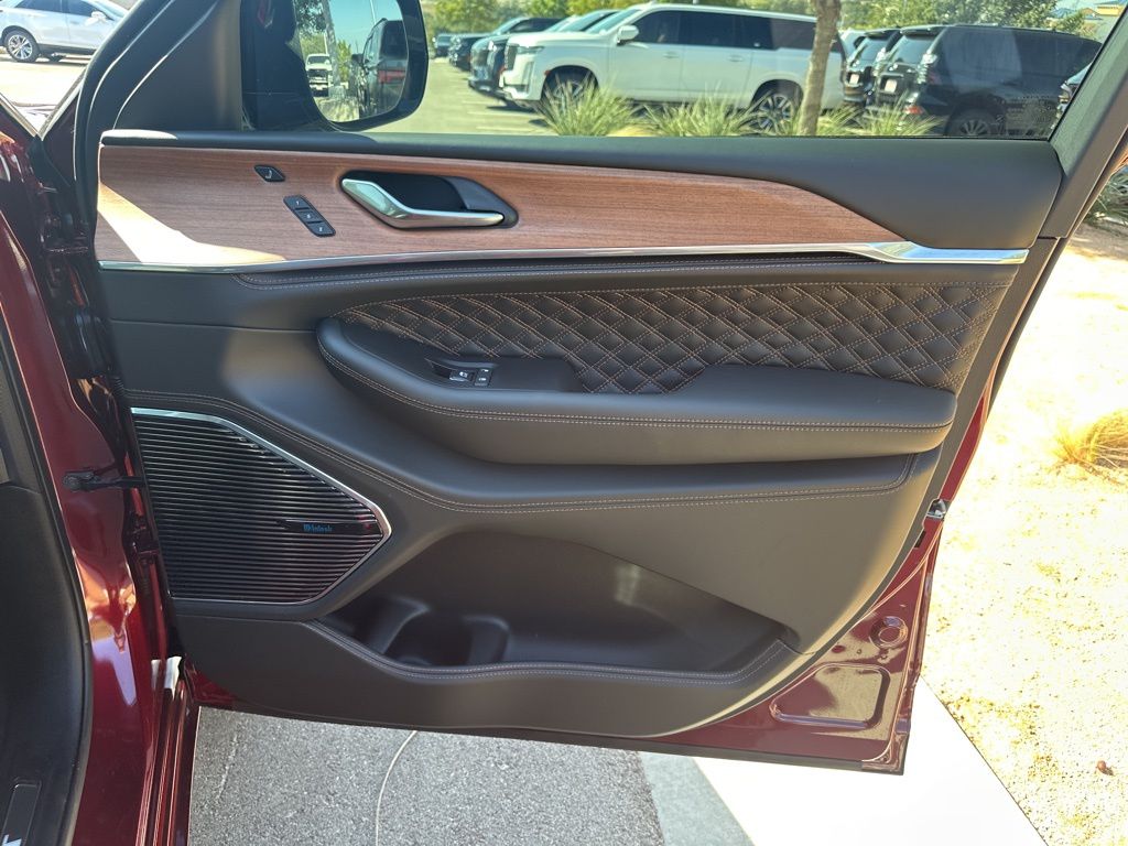 New Car 2025 Jeep Grand Cherokee  Summit For Sale Under $70,000 In Austin, Texas
