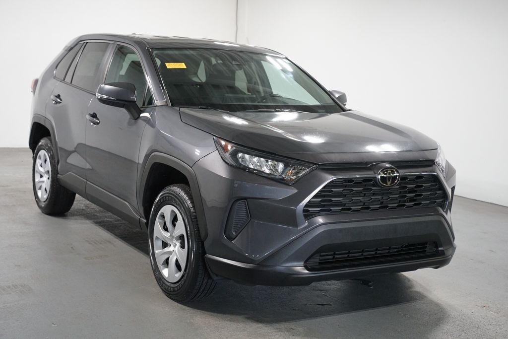 Thumbnail: 2022 Toyota RAV4 - 3