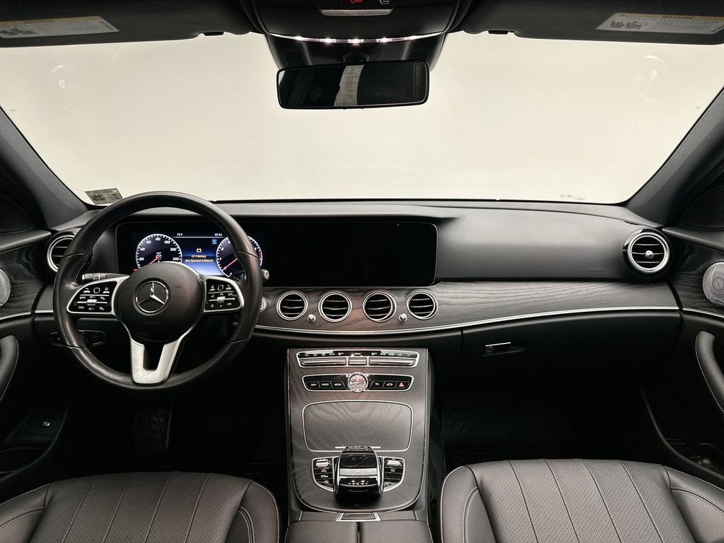 Thumbnail: 2020 Mercedes-Benz E-Class - 8