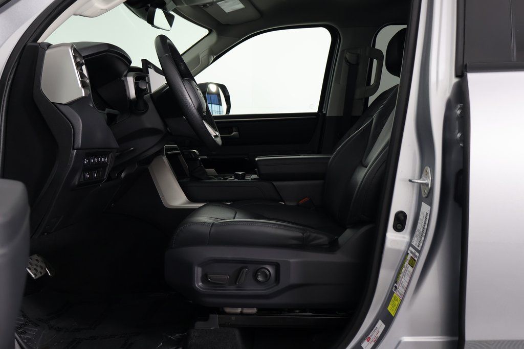 Thumbnail: 2024 Toyota Tundra - 10