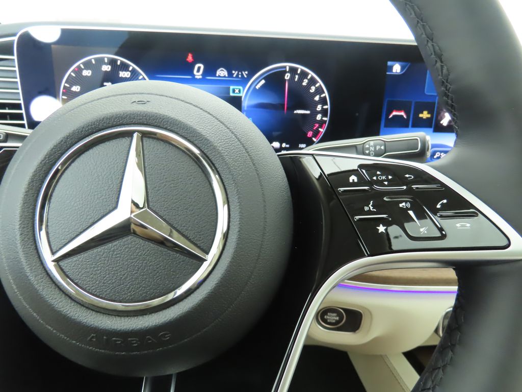 Thumbnail: 2026 Mercedes-Benz GLE - 13