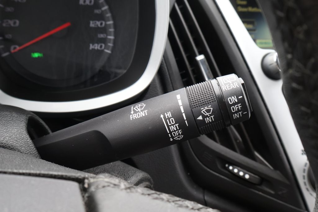 Thumbnail: 2014 Chevrolet Equinox - 18