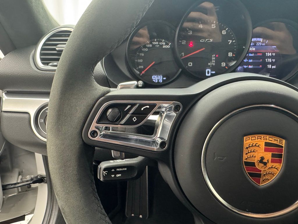 Thumbnail: 2023 Porsche 718 Cayman - 32