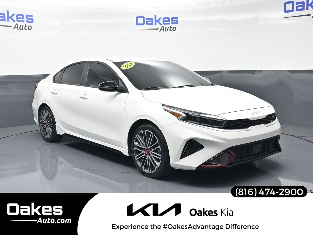 Snow White Pearl 2023 Kia Forte Sedan Front-Wheel Drive 7-Speed Automatic