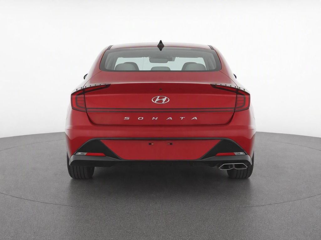 Used 2023 Red Hyundai SEL image 6