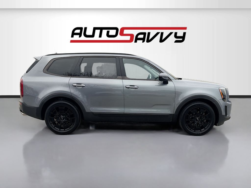 Used 2022 Silver Kia SX image 8