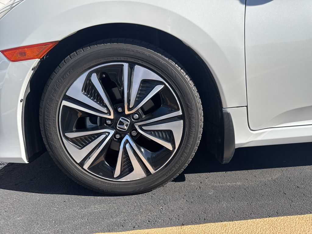 Thumbnail: 2017 Honda Civic - 5