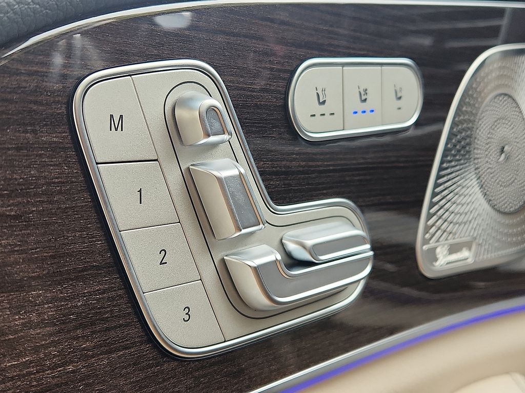 Thumbnail: 2026 Mercedes-Benz GLE - 15