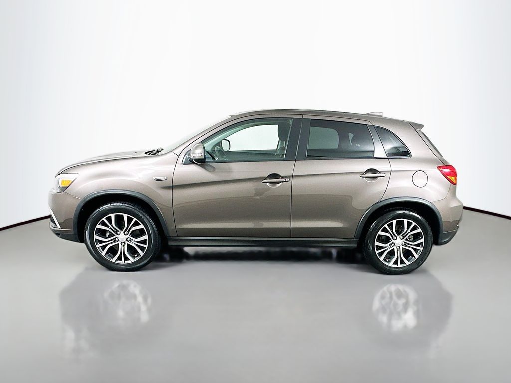 Thumbnail: 2019 Mitsubishi Outlander Sport - 8