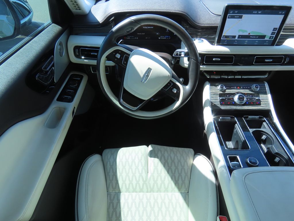 Used 2020 Gray Lincoln Black Label Grand Touring image 5