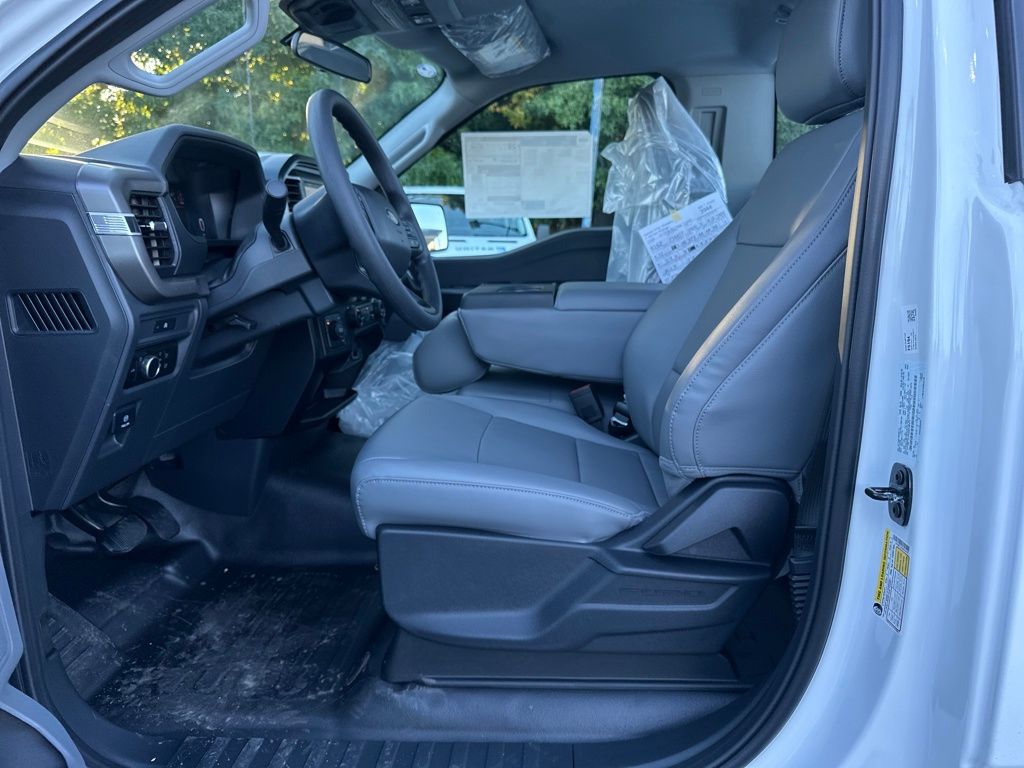 New 2025 Ford F-150 Regular Cab 8' Box XL