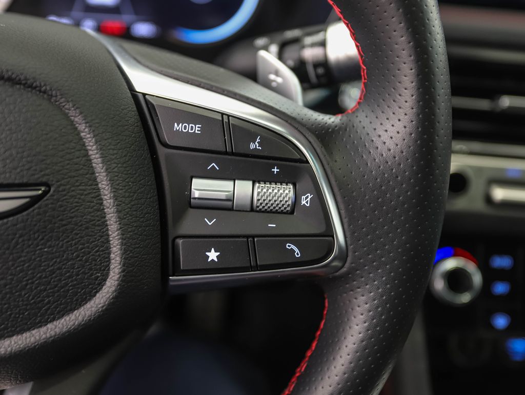 Thumbnail: 2025 Genesis G70 - 13