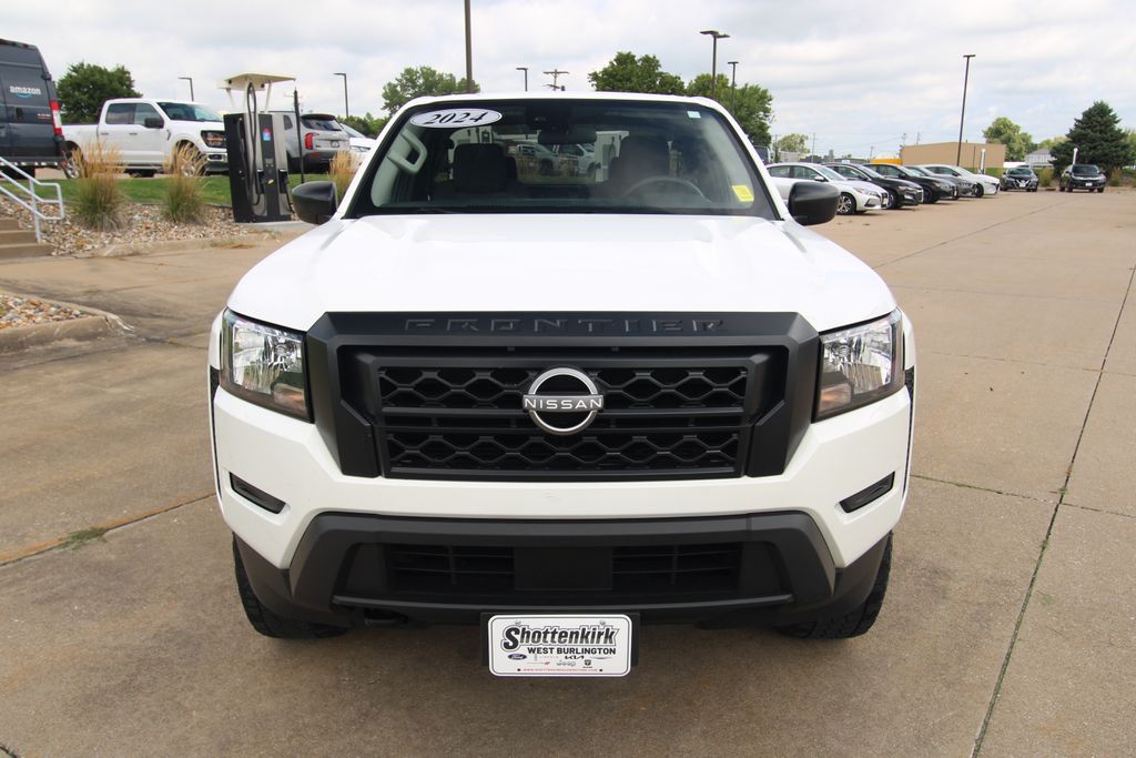 Used 2024 Nissan Frontier Truck