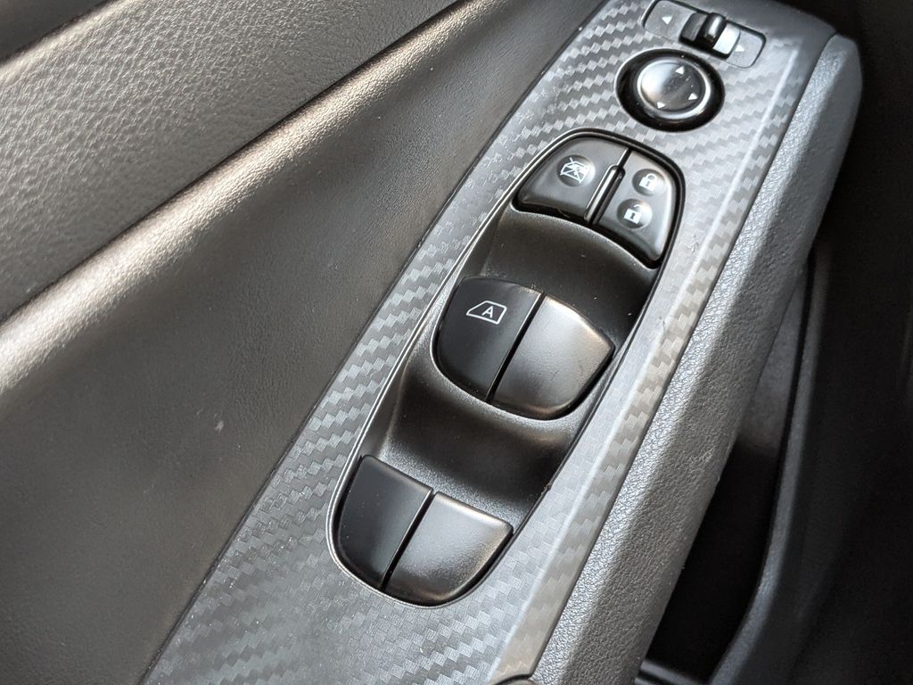 Used 2025 Nissan Altima Sedan
