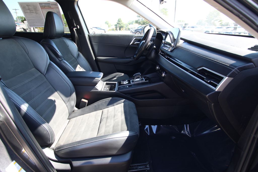 Used 2024 Mitsubishi Outlander SUV