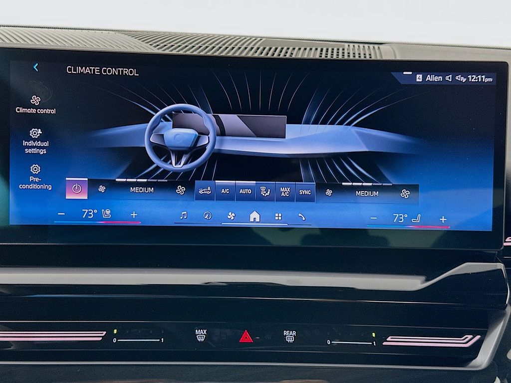 Thumbnail: 2025 BMW 5 Series - 16