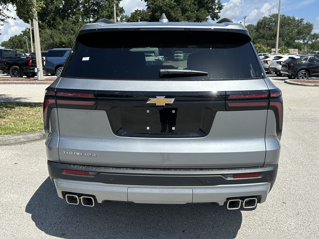 new 2026 Chevrolet Traverse car, priced at $38,295