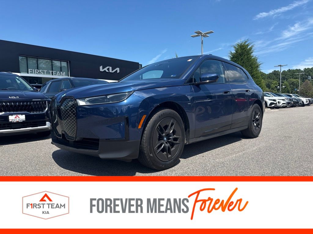 2025 BMW iX xDrive50 AWD