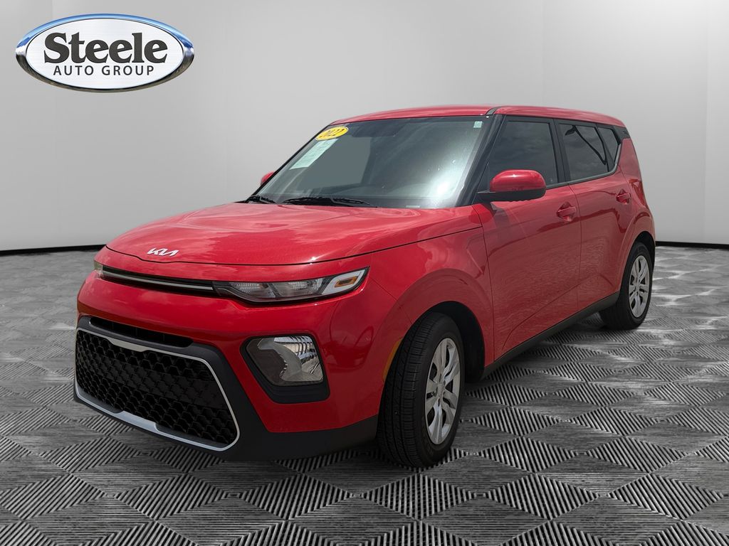 Inferno Red 2022 Kia Soul SUV / Crossover Front-Wheel Drive Continuously Variable Transmission