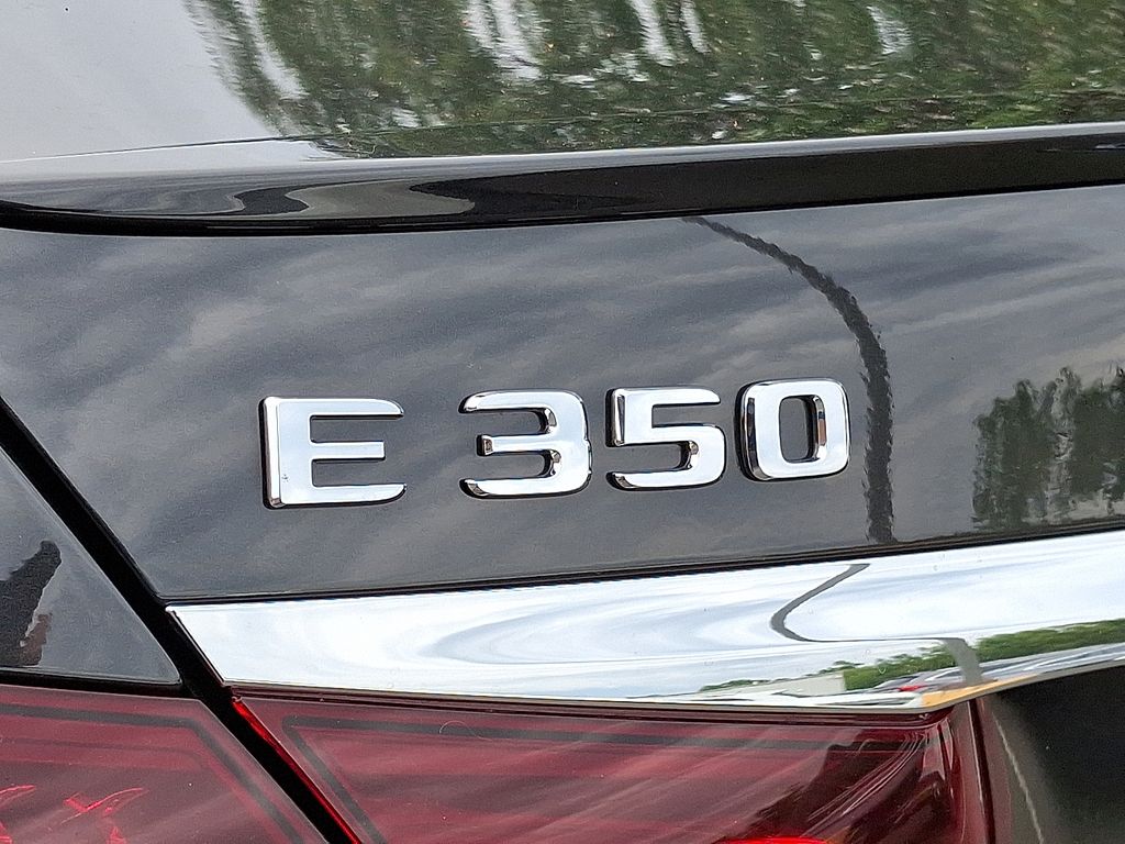 Thumbnail: 2023 Mercedes-Benz E-Class - 31