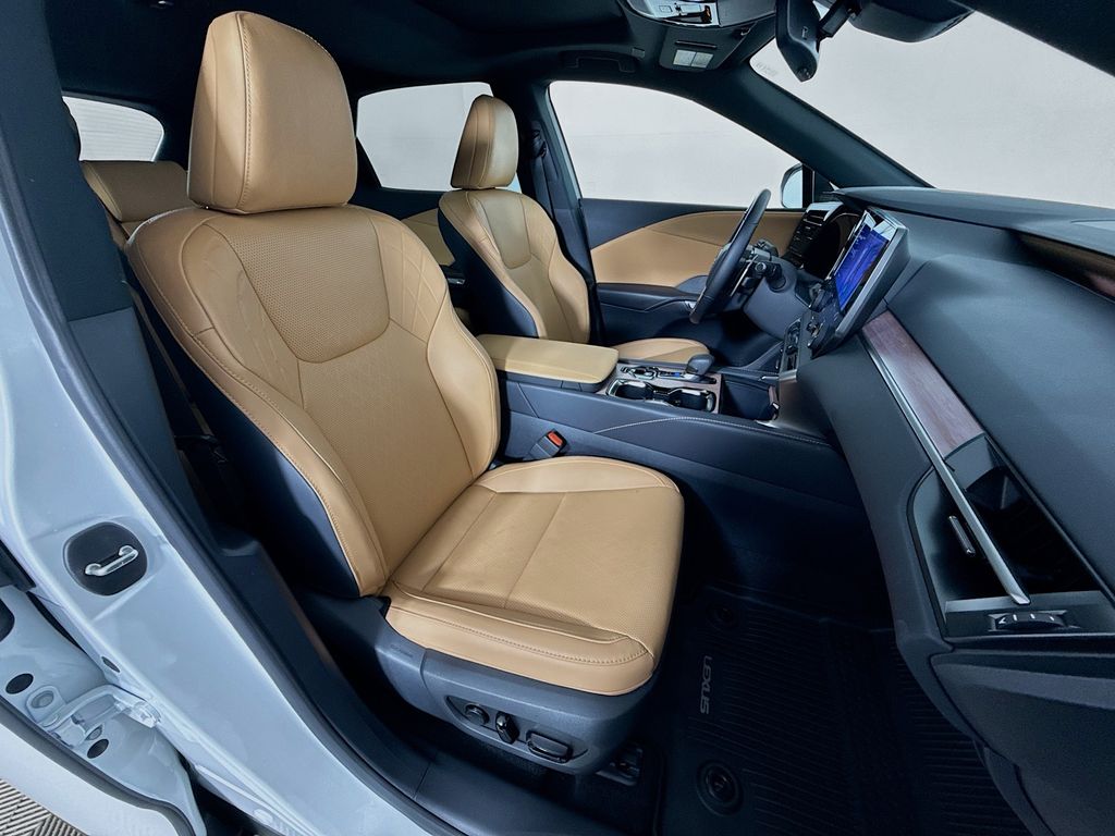 Thumbnail: 2025 Lexus RX - 30