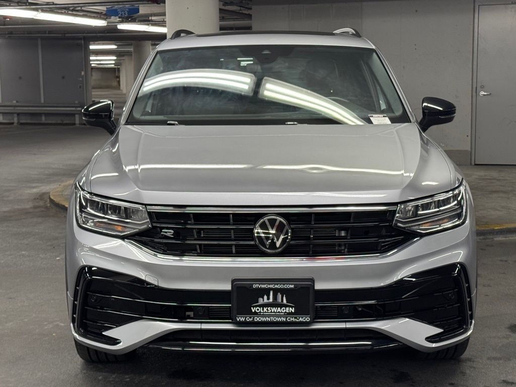 2024 Volkswagen Tiguan 2.0T SE R-Line Black 32