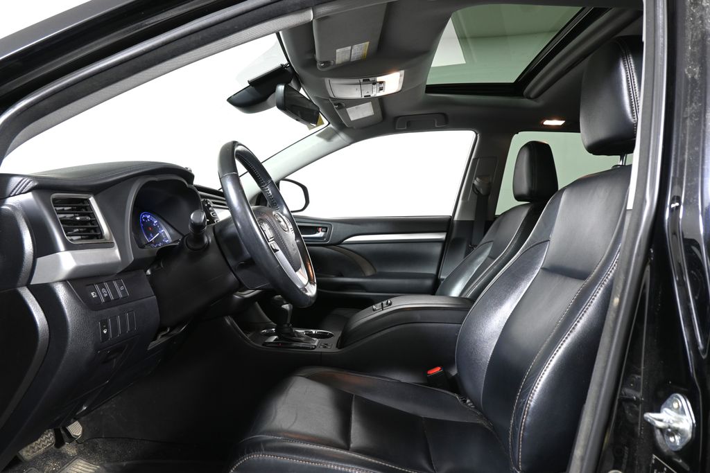 2018 Toyota Highlander XLE 3
